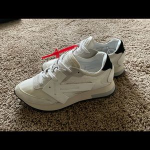 Off White Sneakers